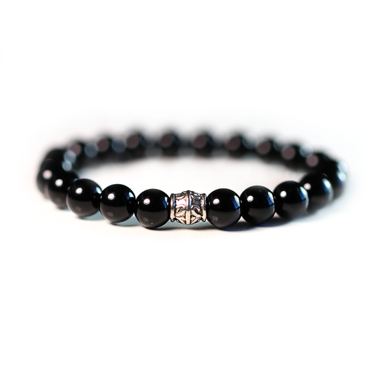 Bracelet Onyx 8mm avec breloque argentée